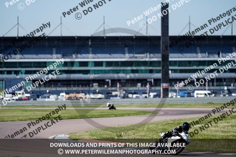 Rockingham no limits trackday;enduro digital images;event digital images;eventdigitalimages;no limits trackdays;peter wileman photography;racing digital images;rockingham raceway northamptonshire;rockingham trackday photographs;trackday digital images;trackday photos